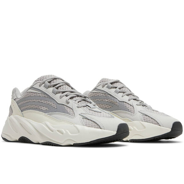 “Special Price” yeezy BOOST 700 V2 “STATIC” EF2829-TJ