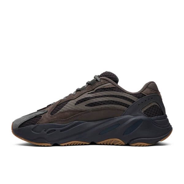 YEEZY BOOST 700 V2 “GEODE” EG6860