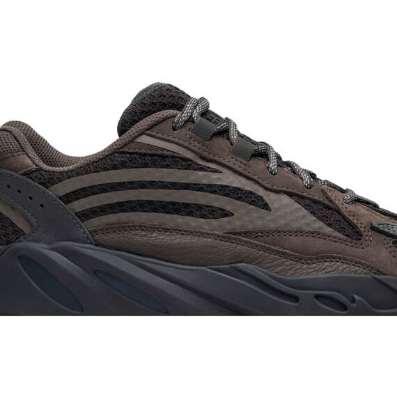 YEEZY BOOST 700 V2 “GEODE” EG6860