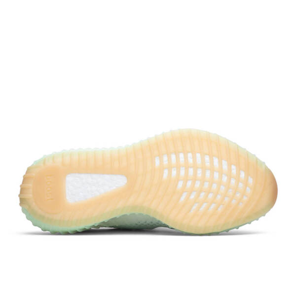 YEEZY BOOST 350 V2 “HYPERSPACE” EG7491