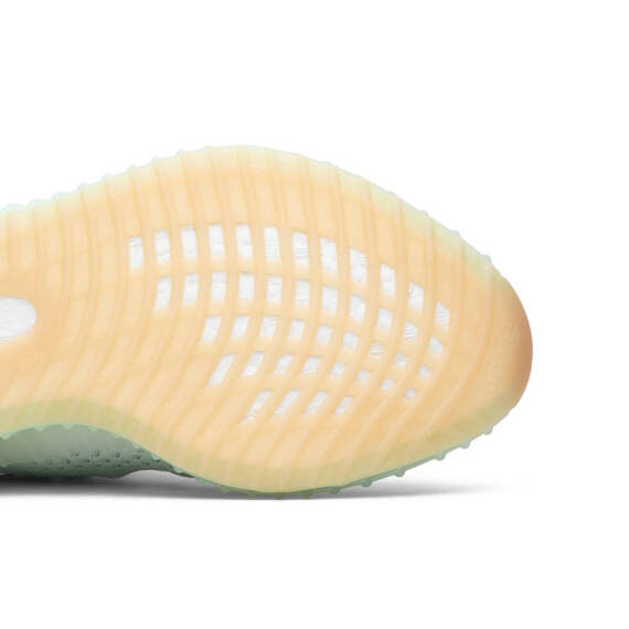 YEEZY BOOST 350 V2 “HYPERSPACE” EG7491