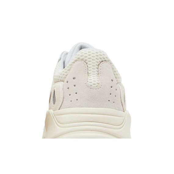 “Special Price” yeezy BOOST 700 “ANALOG” EG7596-TJ