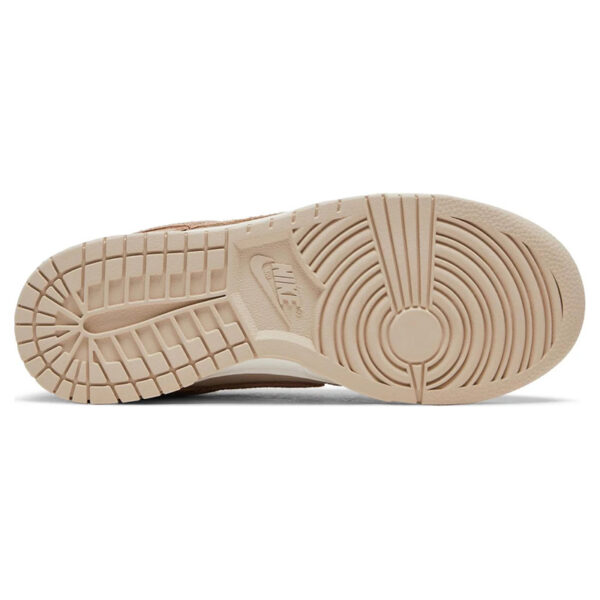 Wmns Dunk Low SE “Sandrift” FD0873-126