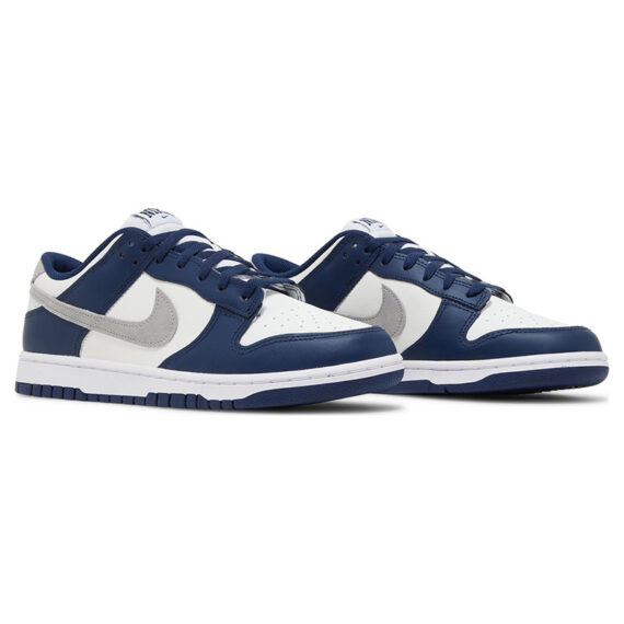 DUNK LOW “MIDNIGHT NAVY SMOKE GREY” FD9749-400
