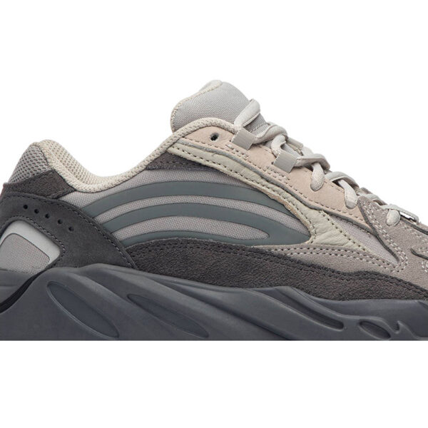“Special Price” yeezy BOOST 700 V2 “TEPHRA” FU7914-TJ
