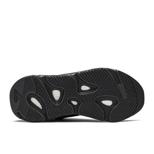 YEEZY BOOST 700 MNVN “TRIPLE BLACK” FV4440