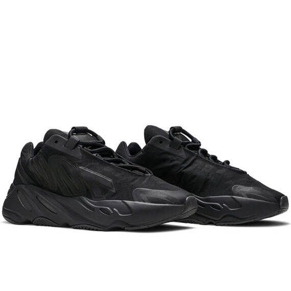 YEEZY BOOST 700 MNVN “TRIPLE BLACK” FV4440