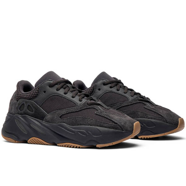 YEEZY BOOST 700 “UTILITY BLACK” FV5304