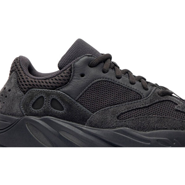 “Special Price” yeezy BOOST 700 “UTILITY BLACK” FV5304-TJ