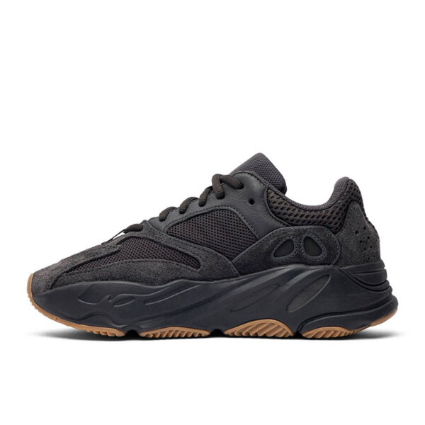 “Special Price” yeezy BOOST 700 “UTILITY BLACK” FV5304-TJ