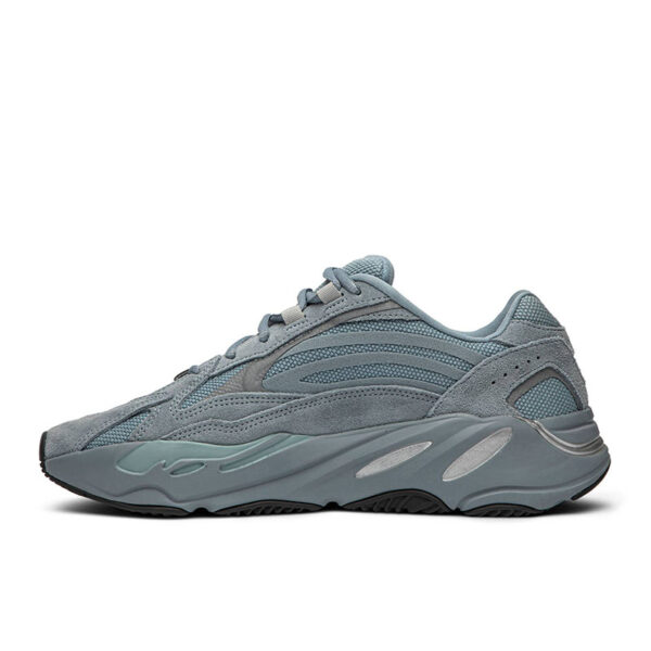 “Special Price” yeezy BOOST 700 V2 “HOSPITAL BLUE” FV8424-TJ