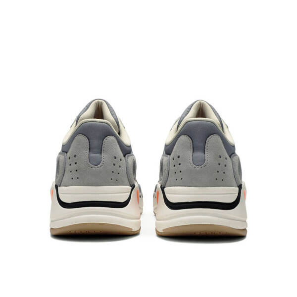 YEEZY BOOST 700 “MAGNET” FV9922