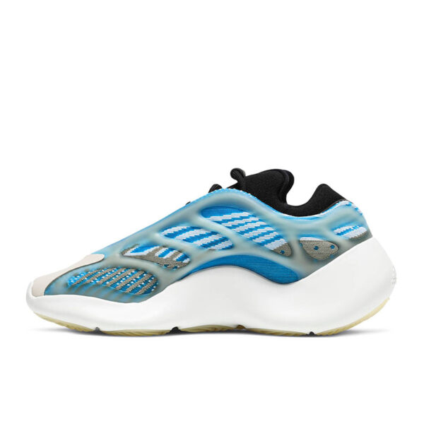 YEEZY 700 V3 “ARZARETH” G54850