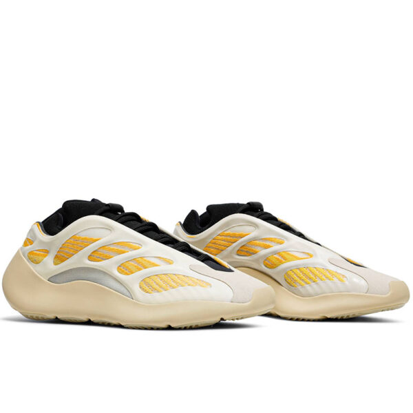 YEEZY 700 V3 “SAFFLOWER” G54853