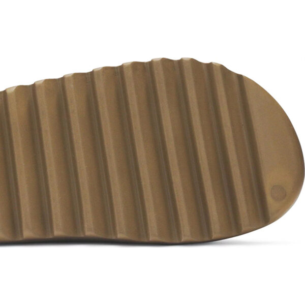 Yeezy Slides “Core” 2020 G55492