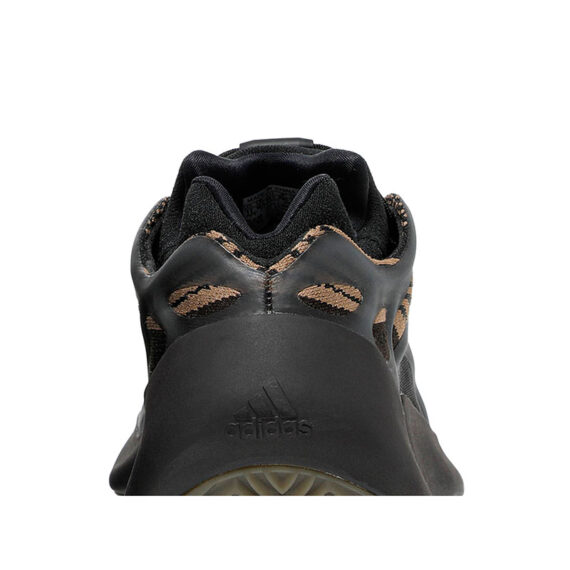 YEEZY 700 V3 “CLAY BROWN” GY0189