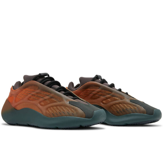 YEEZY 700 V3 “COPPER FADE” GY4109