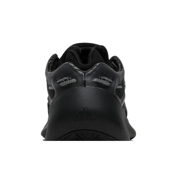 YEEZY 700 V3 “ALVAH” H67799