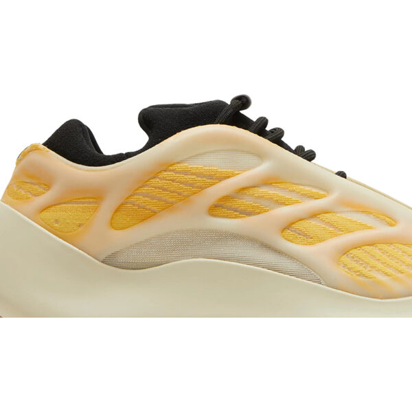 Yeezy 700 V3 “Mono Safflower” HP5425