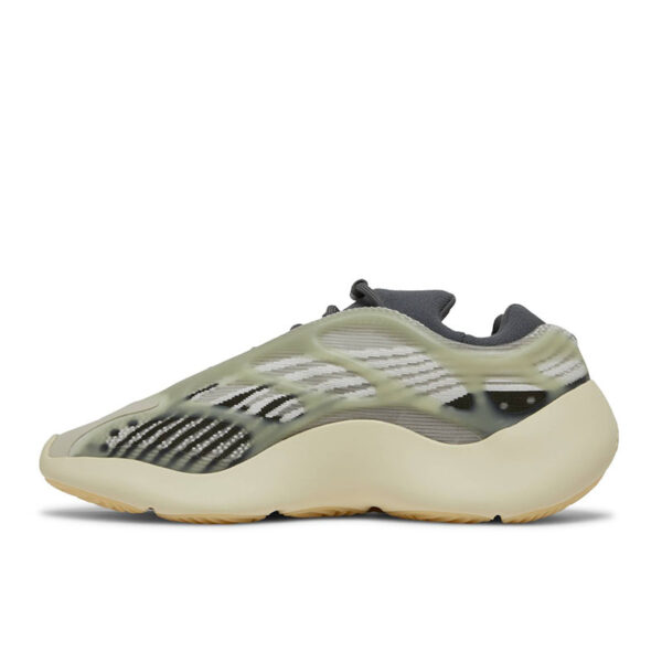YEEZY 700 V3 “FADE SALT” ID1674