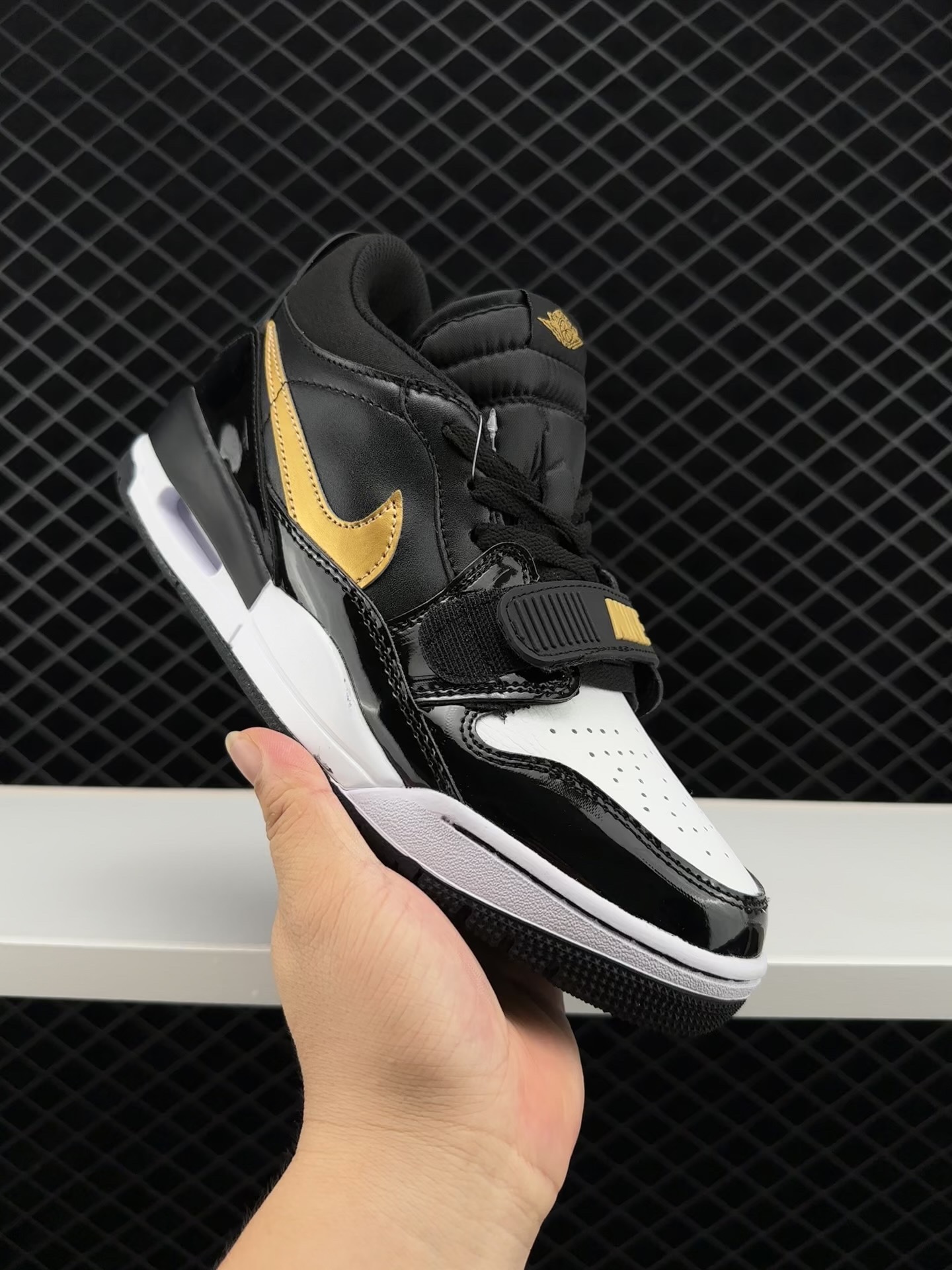 Nike, KD, Jordan, Air Jordan - 耐克Nike Air Jordan Legacy 312 Low”White/Pine Green“乔丹最强三合一混合版本低帮文化休闲运动篮球鞋
货号:FV8117-141
尺码：36 36.5 37.5 38 38.5 39 40 40.5 41 42 42.5 43 44 44.5 45 
ID:261526