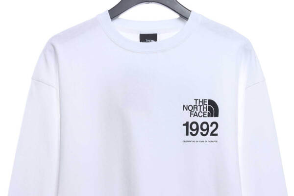 The North Face 30 周年风景印花长袖 T