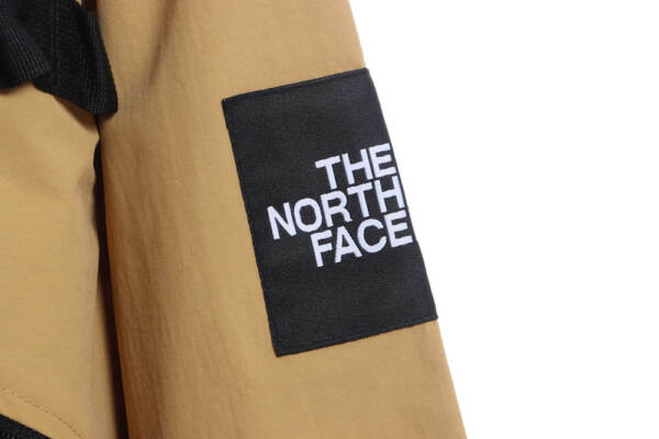 The North Face 多口袋功能性防水连帽夹克 TSK1