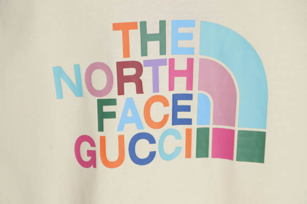 GUCCI x The North Face 古驰 TNF 联名炫彩印花短袖