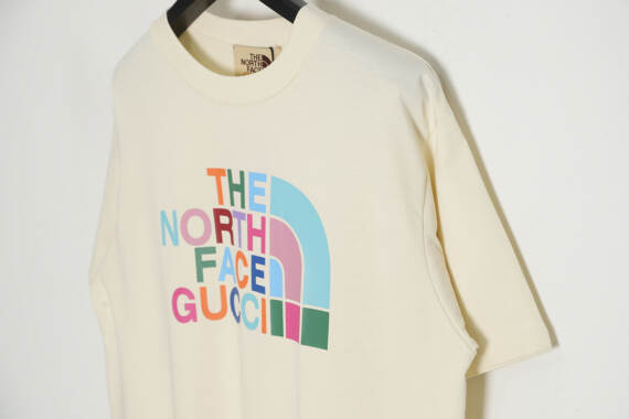 GUCCI x The North Face 古驰 TNF 联名炫彩印花短袖