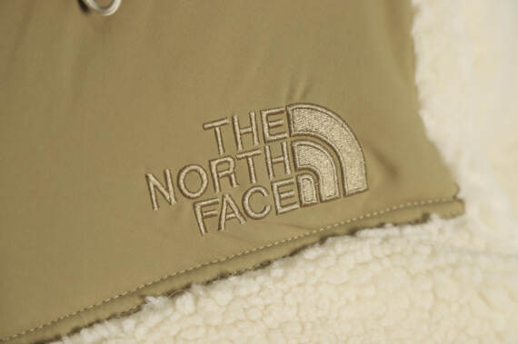 THE NORTH FACE TNF 北羊羔绒羽絨服
