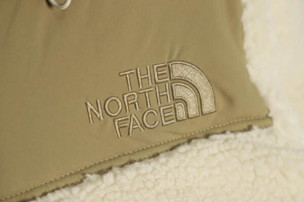 THE NORTH FACE TNF 北羊羔绒羽絨服