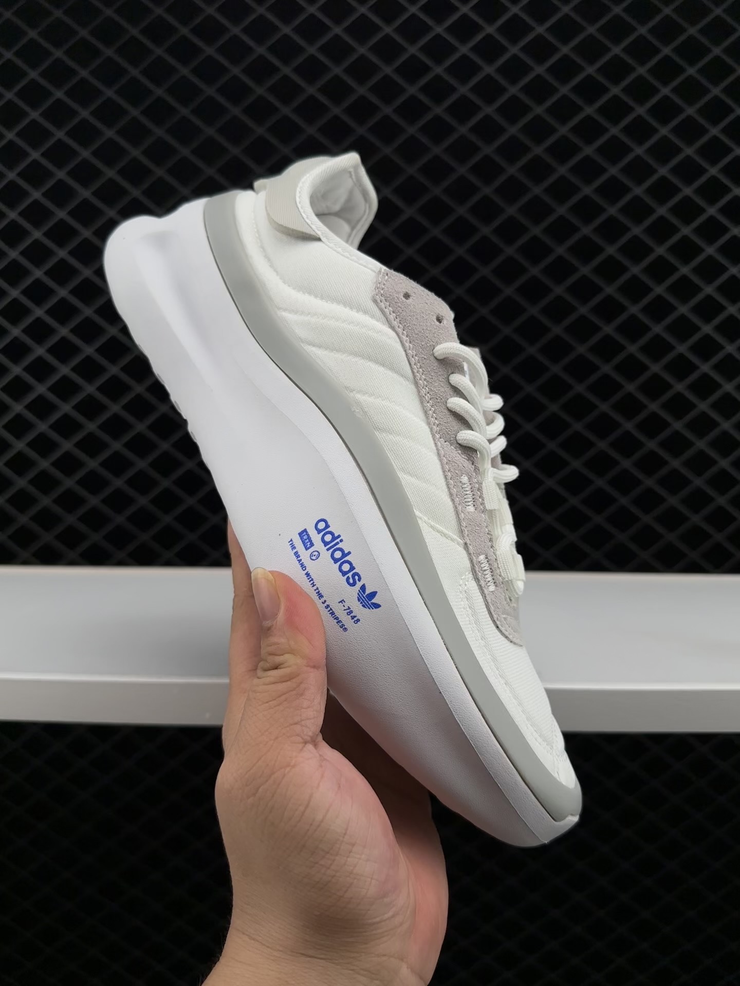 KD, adidas Originals, adidas - adidas originals Adifom Trxn經典運動鞋 簡約干淨 緩震結構 官方貨號: IG7922DX