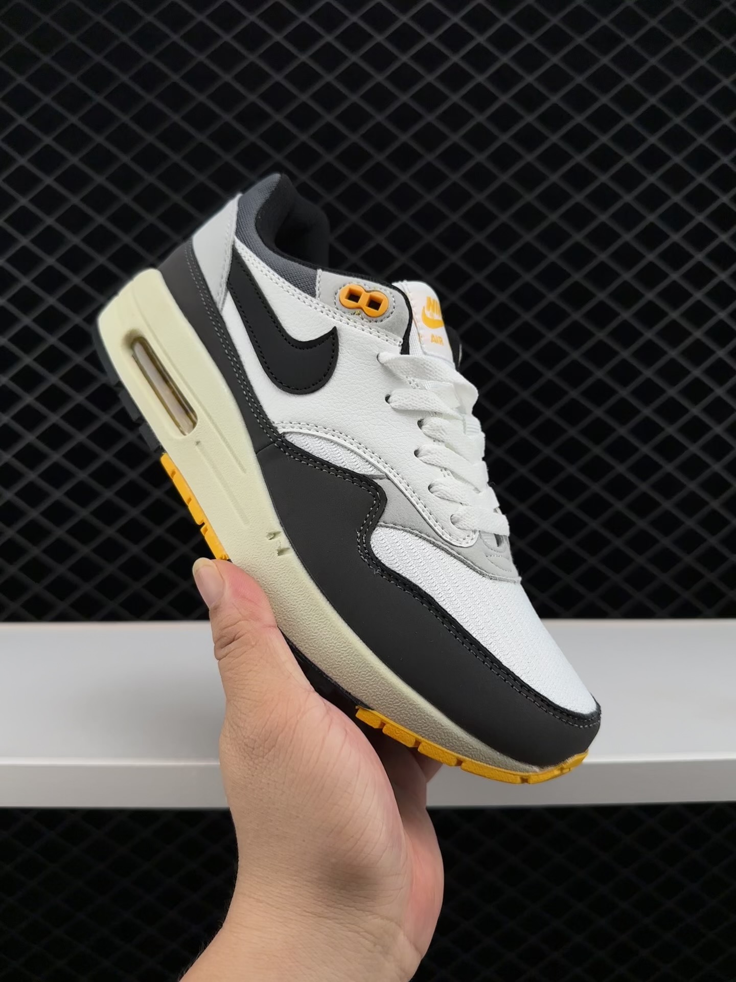 Nike Air Max 1, Nike Air Max, Nike, KD - Nike Air Max 1 气垫皮鞋灰色货号：FN7487-133
