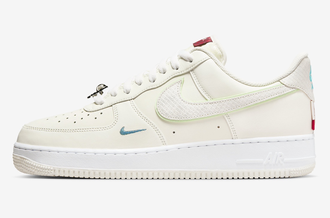這款Nike Air Force 1 Low慶祝農曆新年 (2024)。 Nike Air Force 1 Low, Nike Air Force 1, Nike, Air Force 1 Low, Air Force 1 - 這款Nike Air Force 1 Low慶祝農曆新年 (2024)。