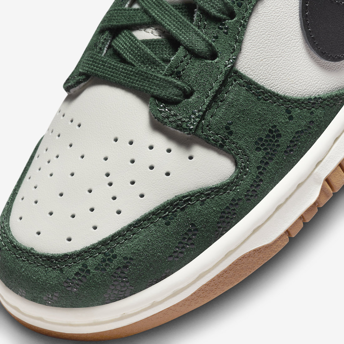 Nike Dunk Low - 10月17日，Nike Dunk Low「綠蛇」系列登場